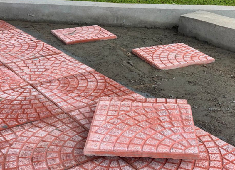 Gạch lát vỉa hè mai rùa màu ghi xám