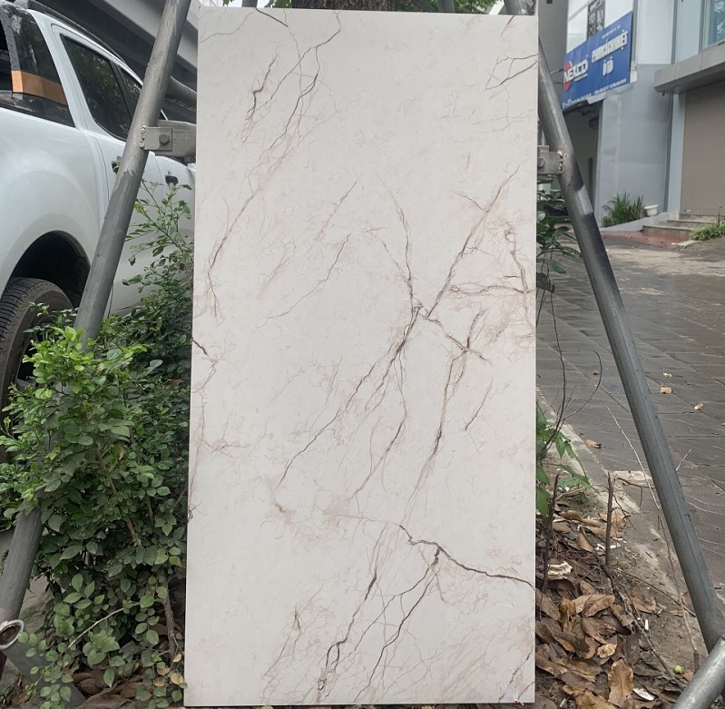 Gạch nhập khẩu Ấn Độ 60x120cm vân đá vàng HM94